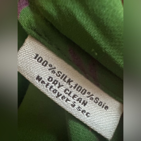 Tucker size Small Green Floral Silk Wrap Dress - Picture 6 of 7